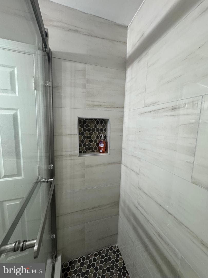 8216 Dellwood Court photo 78