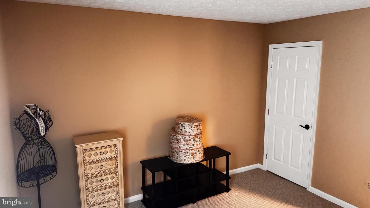 13300 Burleigh Street photo 27