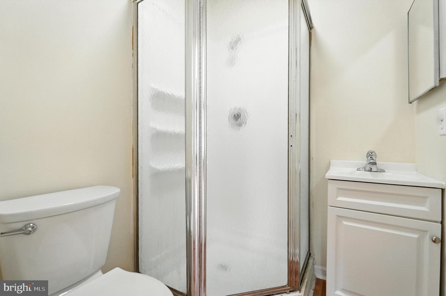 1013 Huntsworth Court photo 12