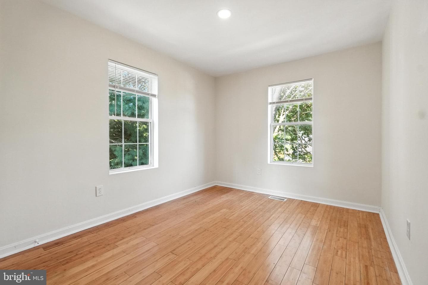 1013 Huntsworth Court photo 13