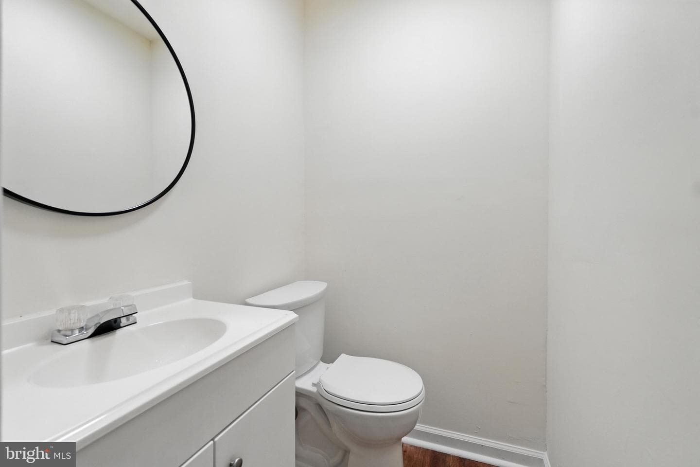 1013 Huntsworth Court photo 18