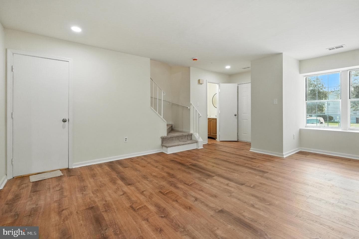 1013 Huntsworth Court photo 4