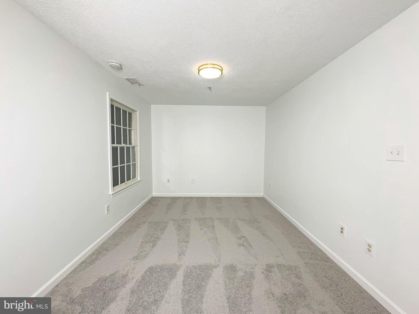 3024 N Dale Lane photo 16