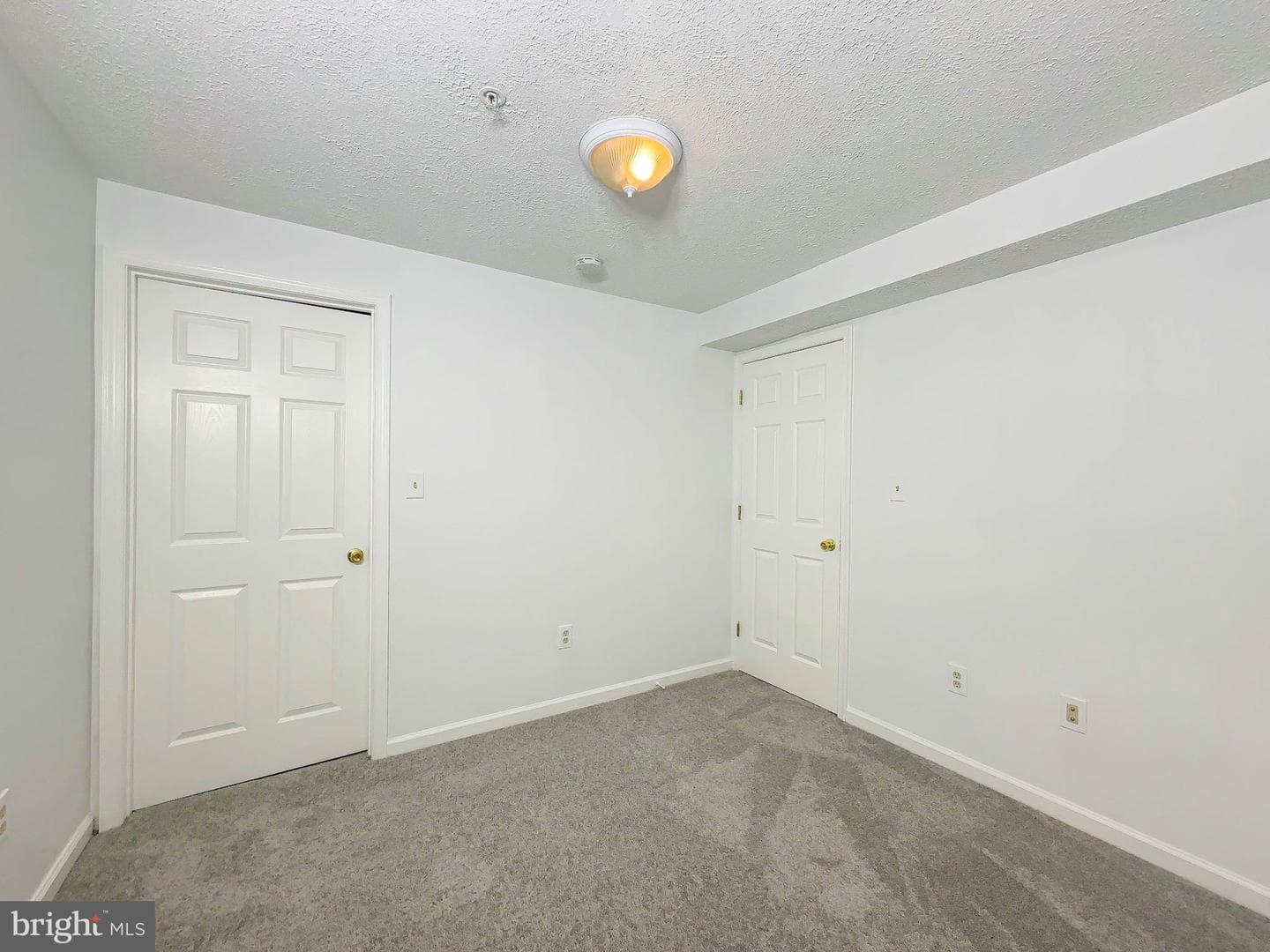 3024 N Dale Lane photo 18
