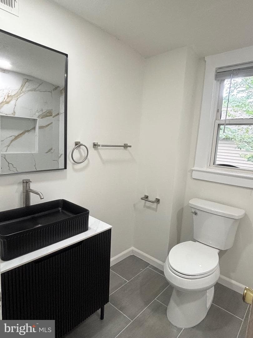 4111 33rd Street photo 28