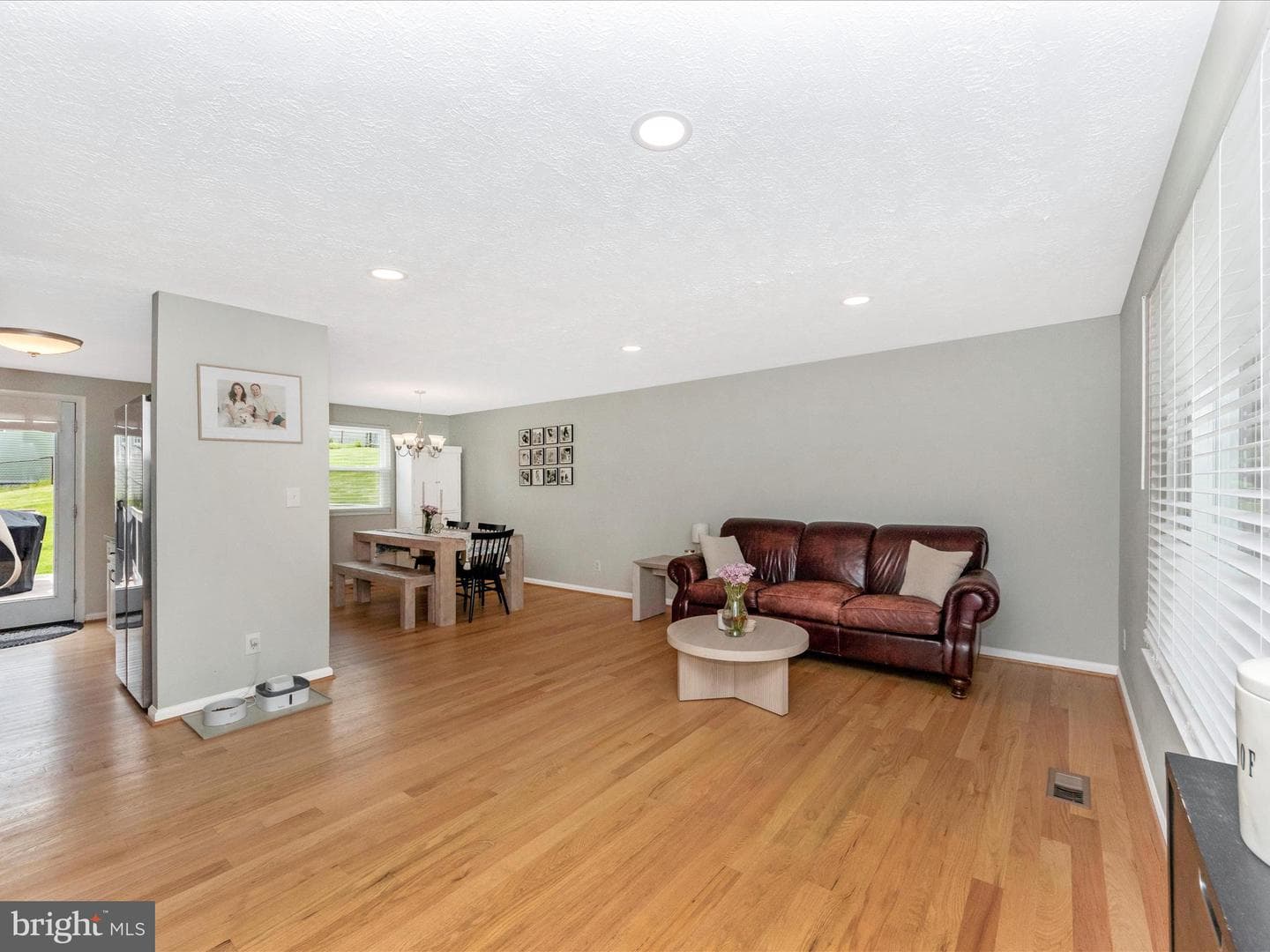 6911 Killarney Street photo 5