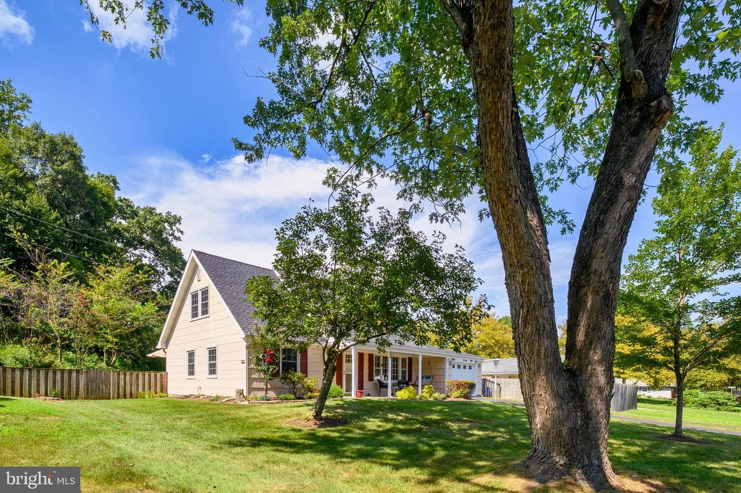 12400 Rambling Lane photo 3