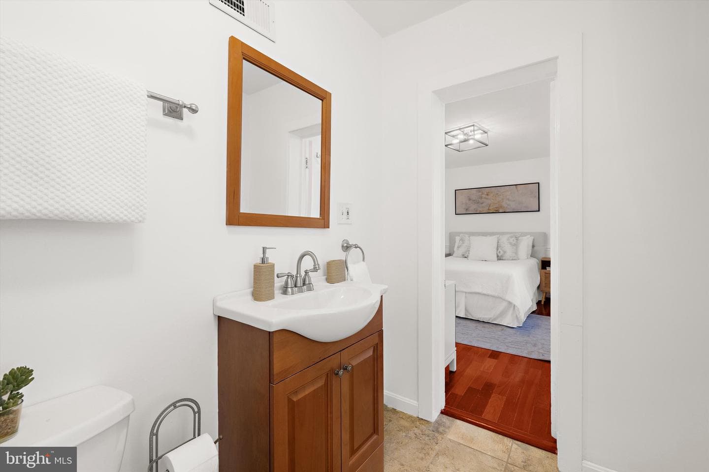 9515 51st Avenue photo 10