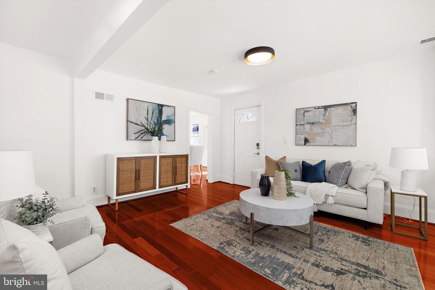 9515 51st Avenue photo 2