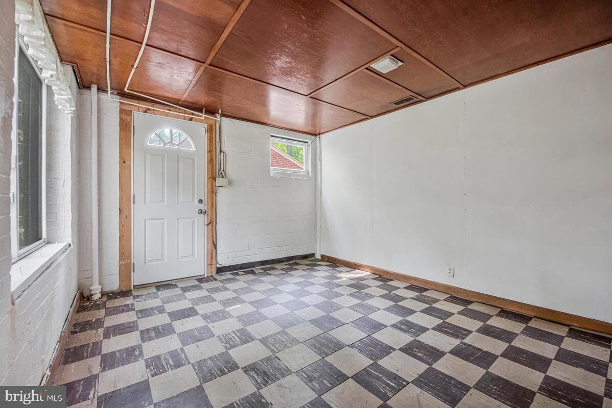 3802 Crystal Lane photo 18