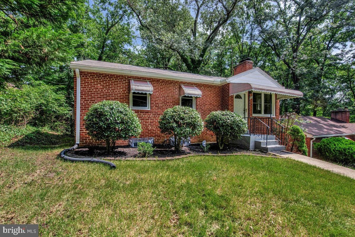 3802 Crystal Lane photo 2