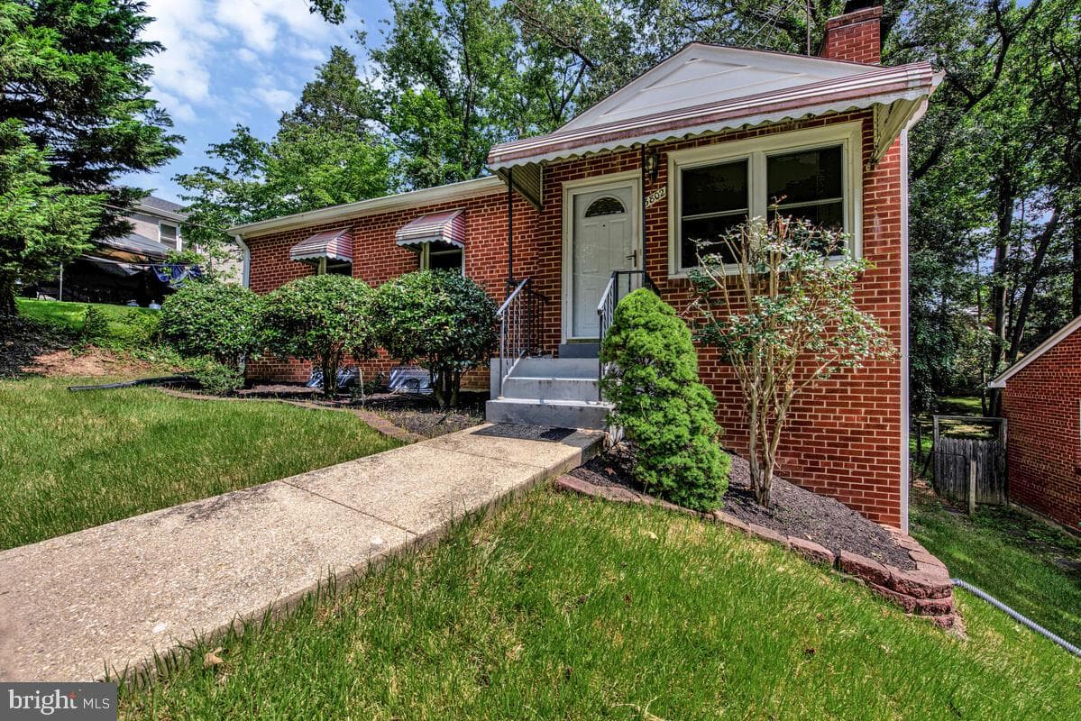 3802 Crystal Lane photo 3