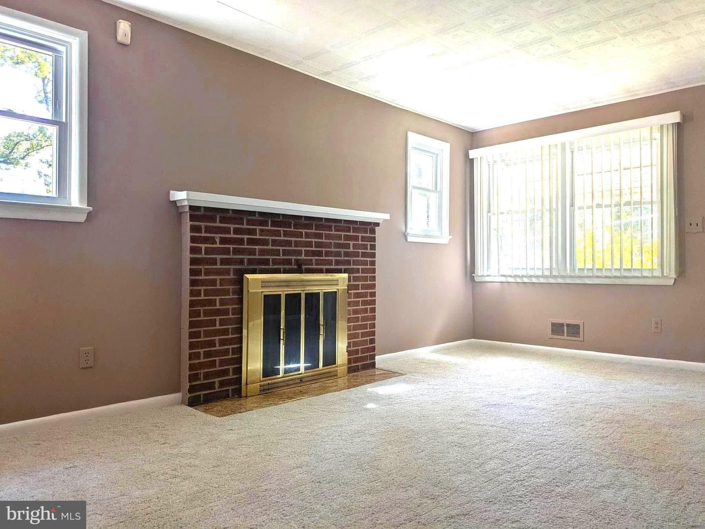 3802 Crystal Lane photo 4