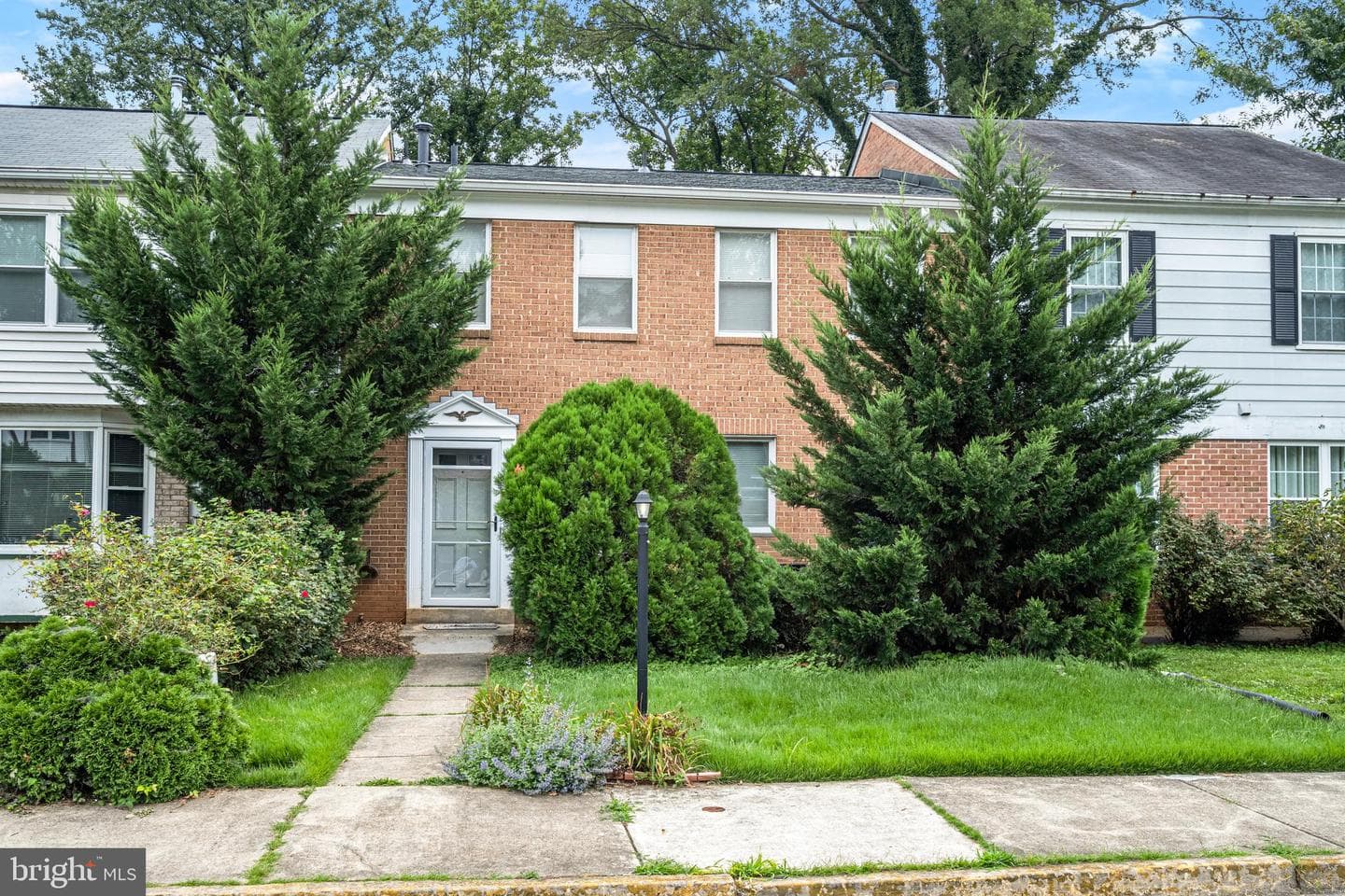 5059 Berwyn Road photo 1