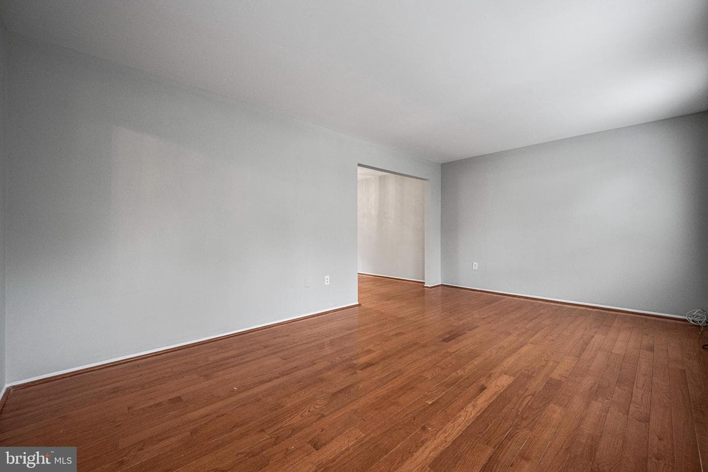 5059 Berwyn Road photo 10