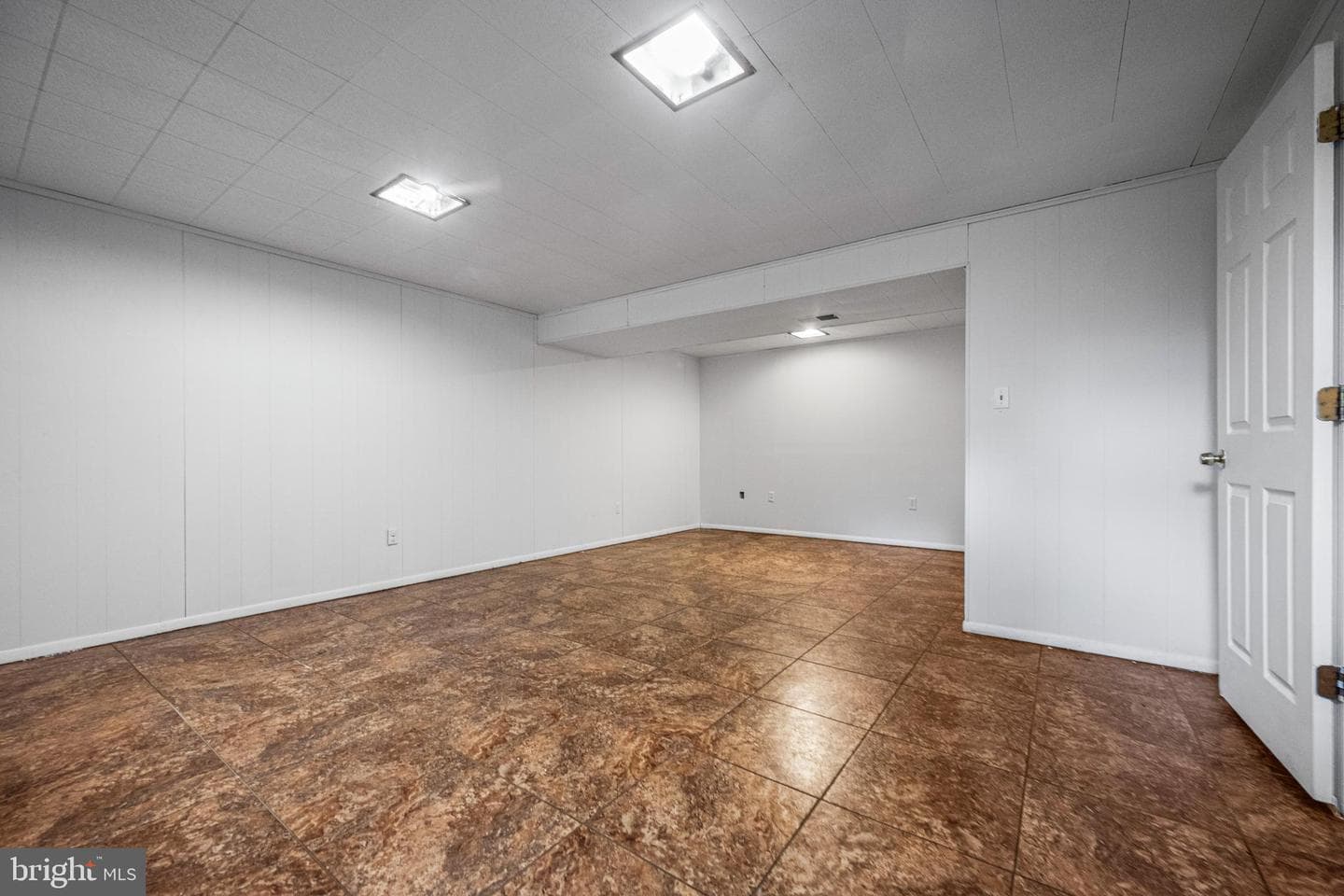 5059 Berwyn Road photo 29