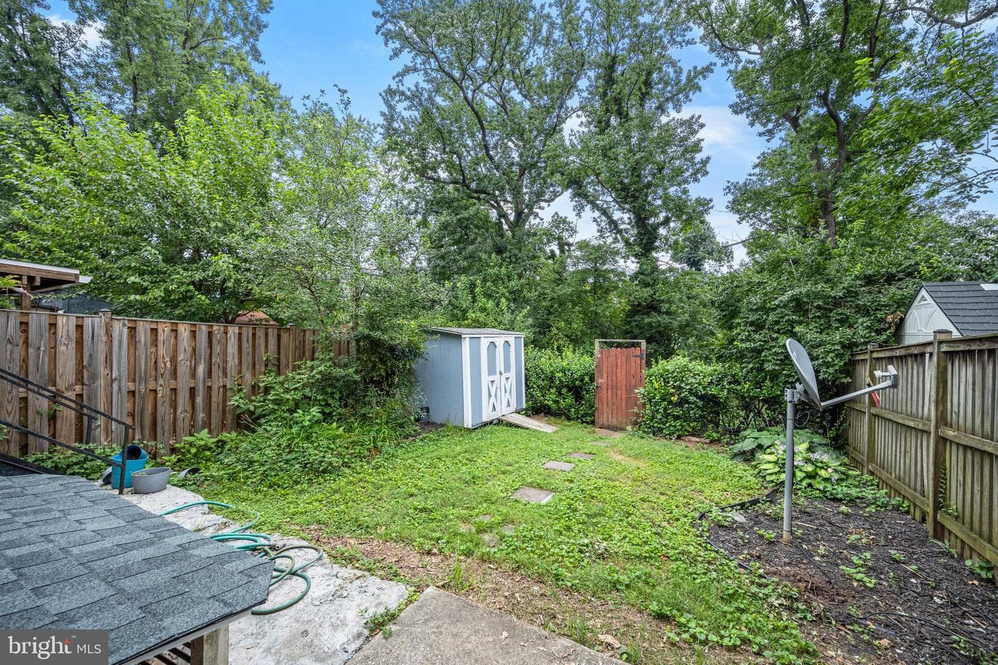 5059 Berwyn Road photo 36