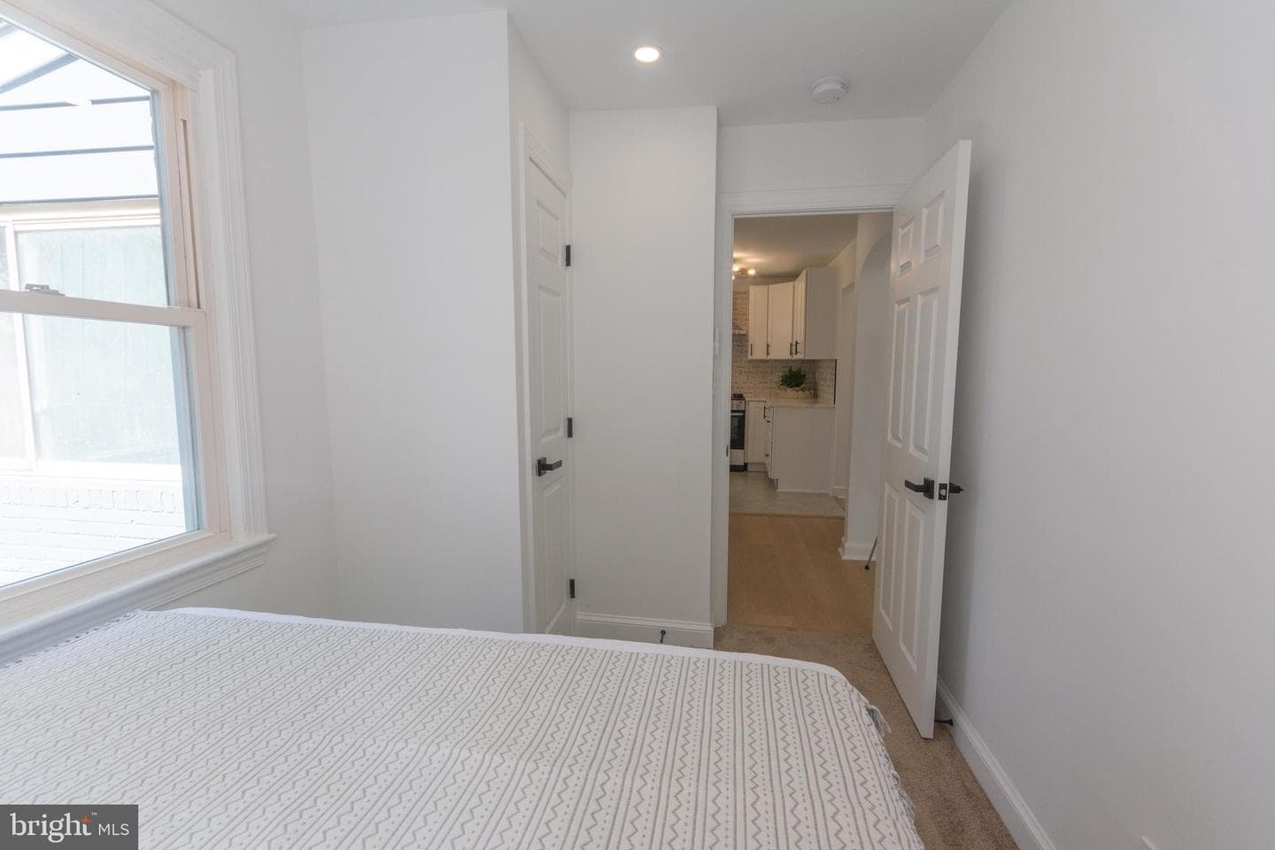 5446 Varnum Street photo 11