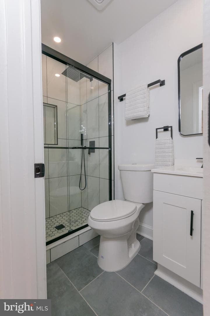5446 Varnum Street photo 14