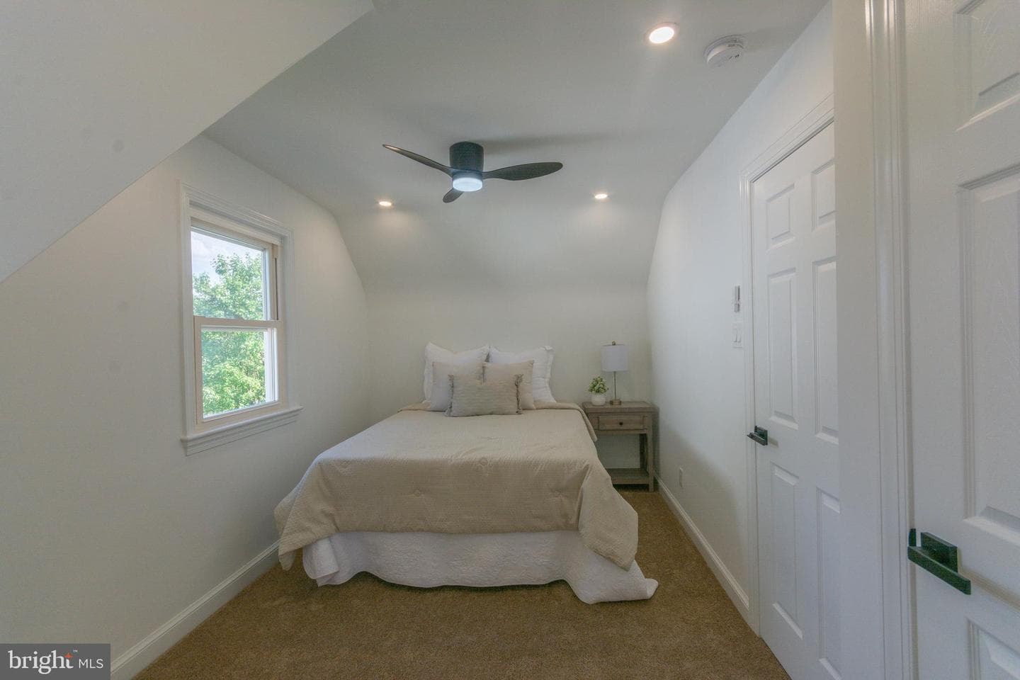 5446 Varnum Street photo 33