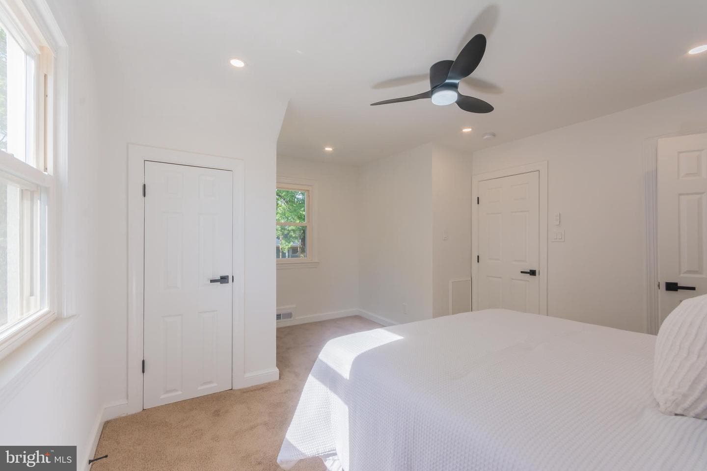 5446 Varnum Street photo 40