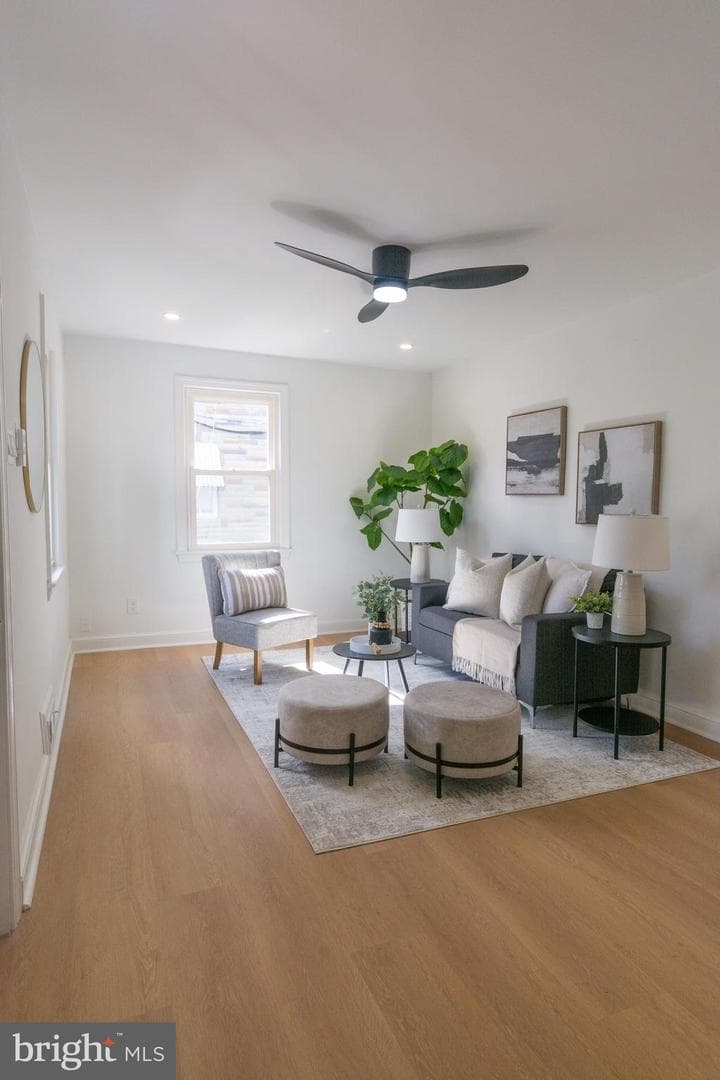 5446 Varnum Street photo 5