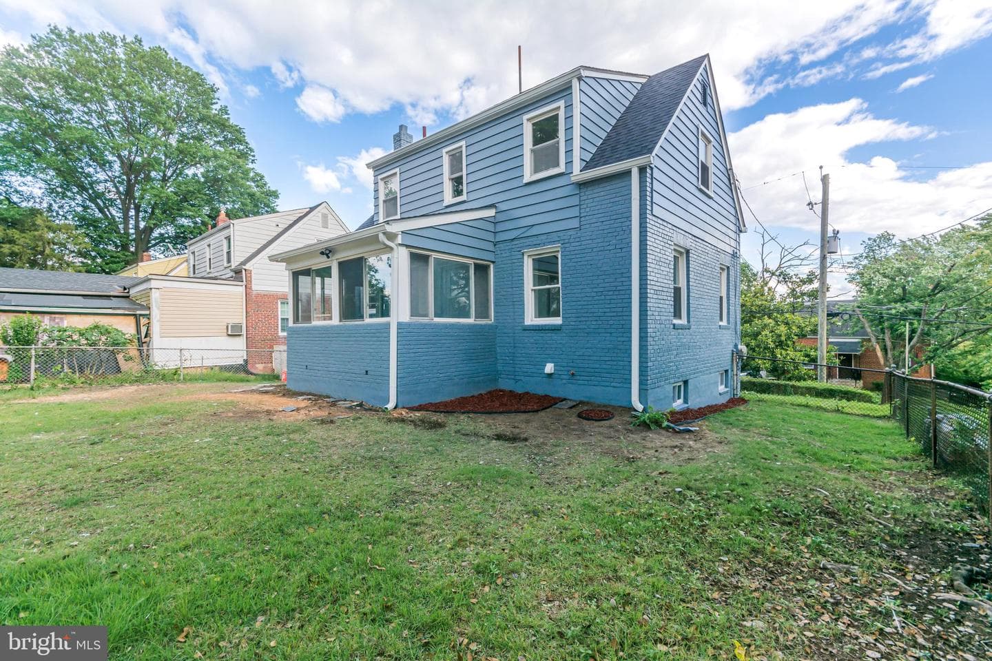 5446 Varnum Street photo 65