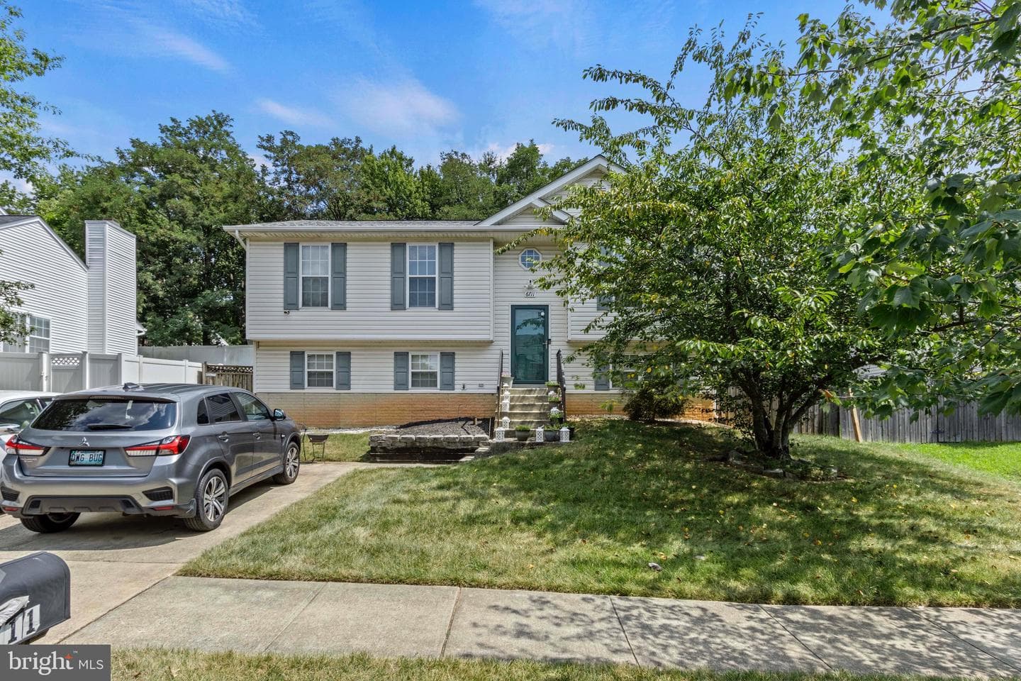 6711 Asset Drive photo 2