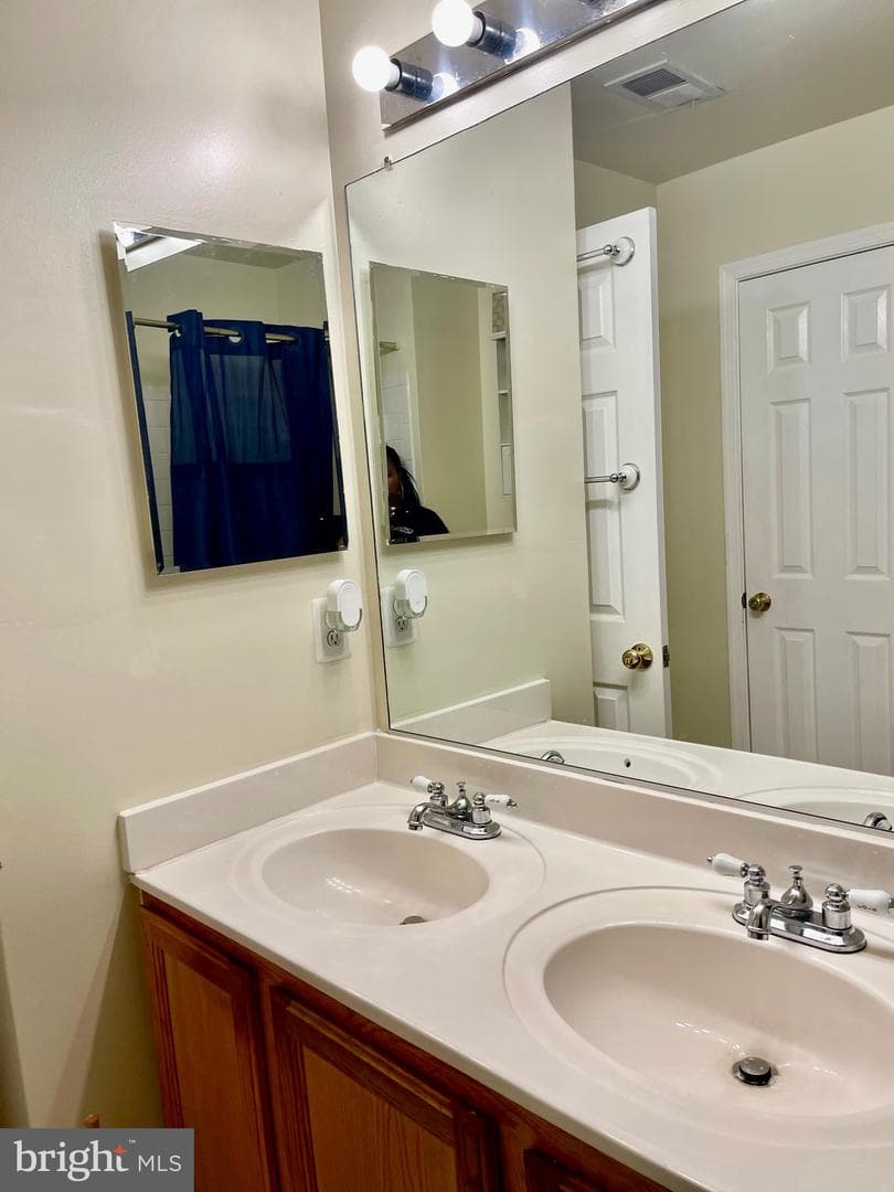 4807 Clirieden Lane photo 6