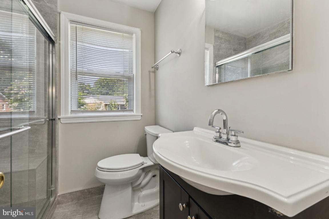 6005 Cable Ave photo 12