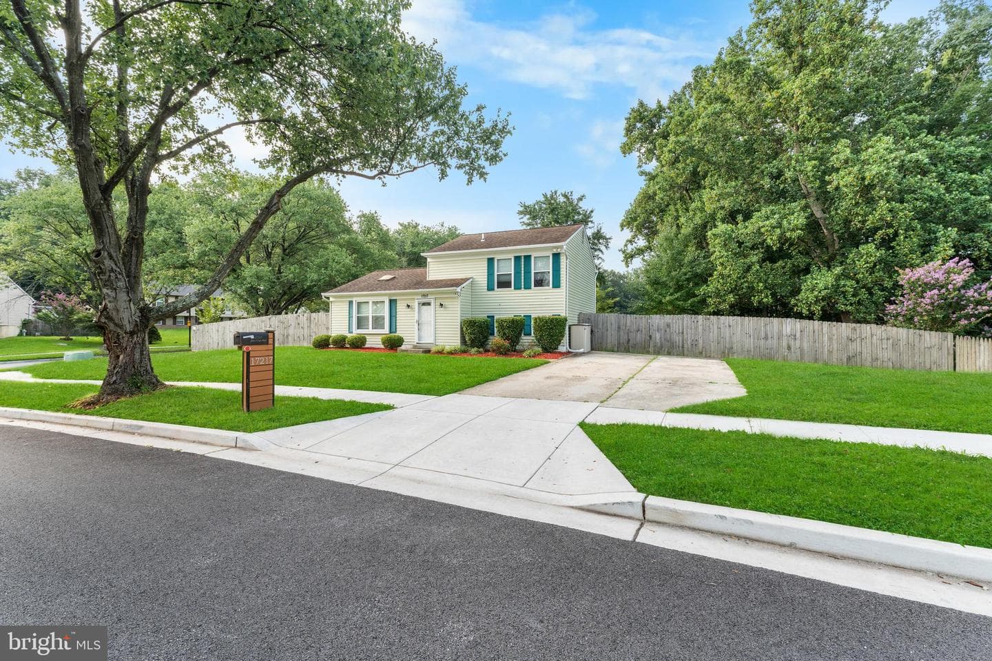 17217 Brookmeadow Lane photo 3