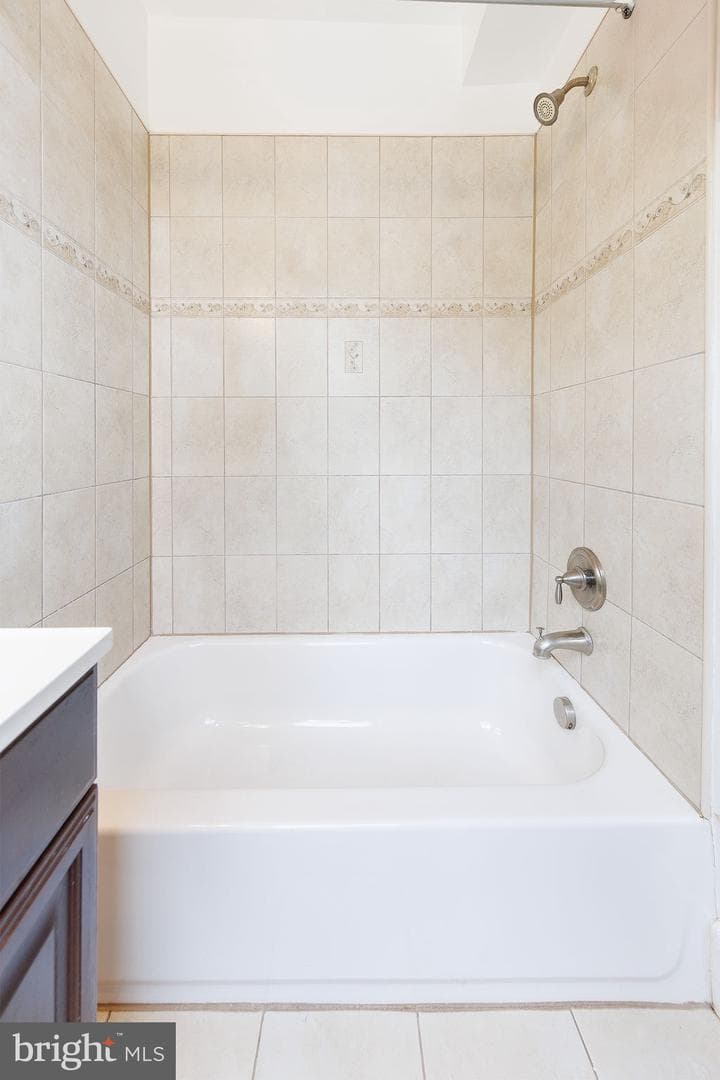 1603 Warren Avenue photo 18