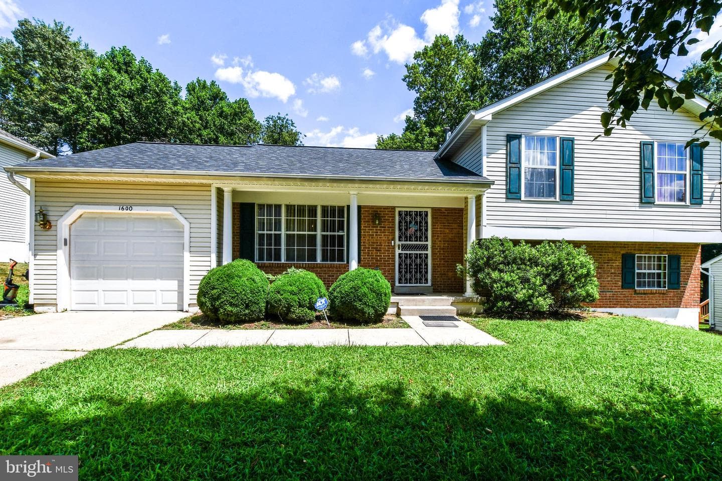 1600 Ora Lea Lane