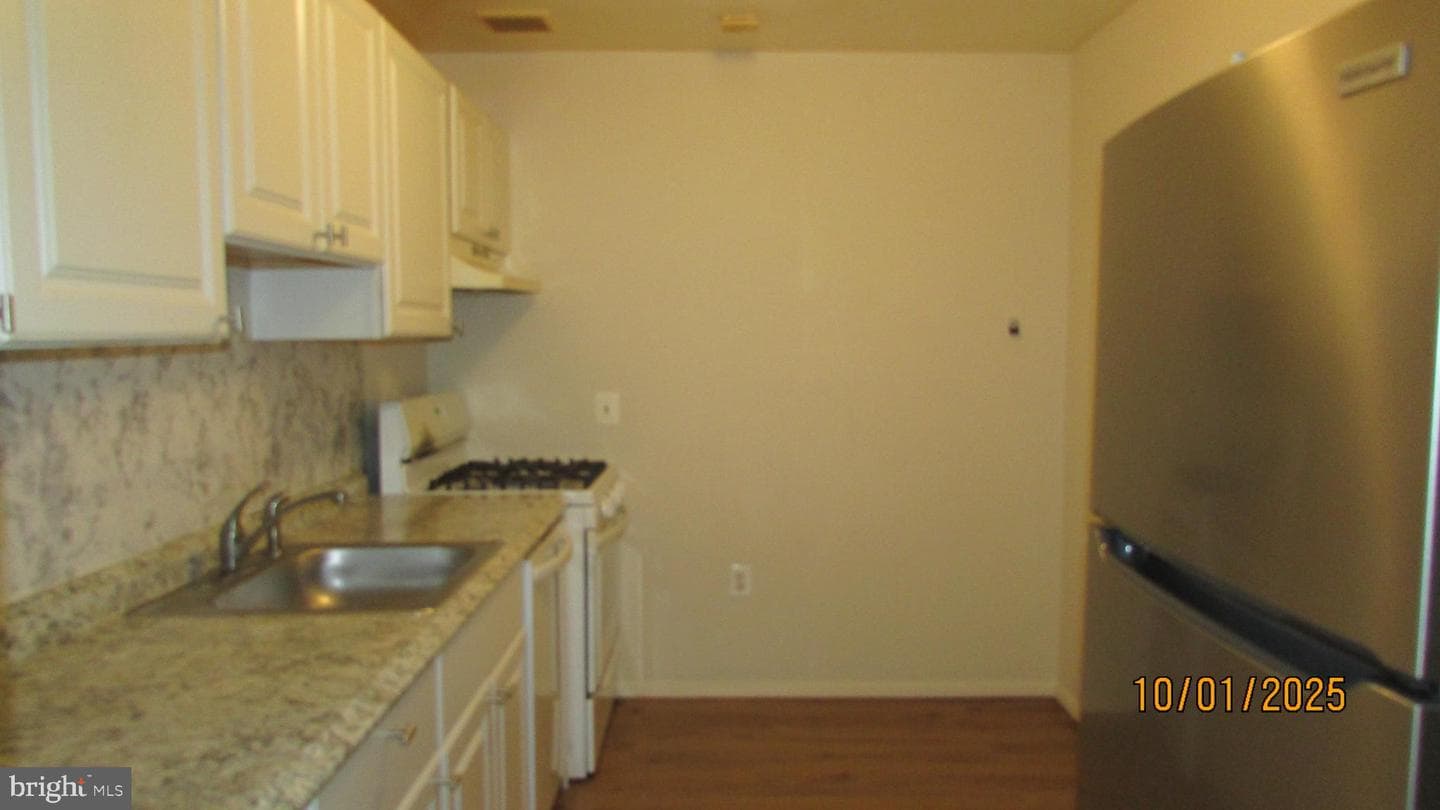 5206 Newton Street #202 photo 20