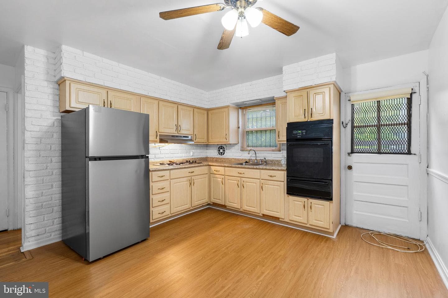 2204 Olson Court photo 5
