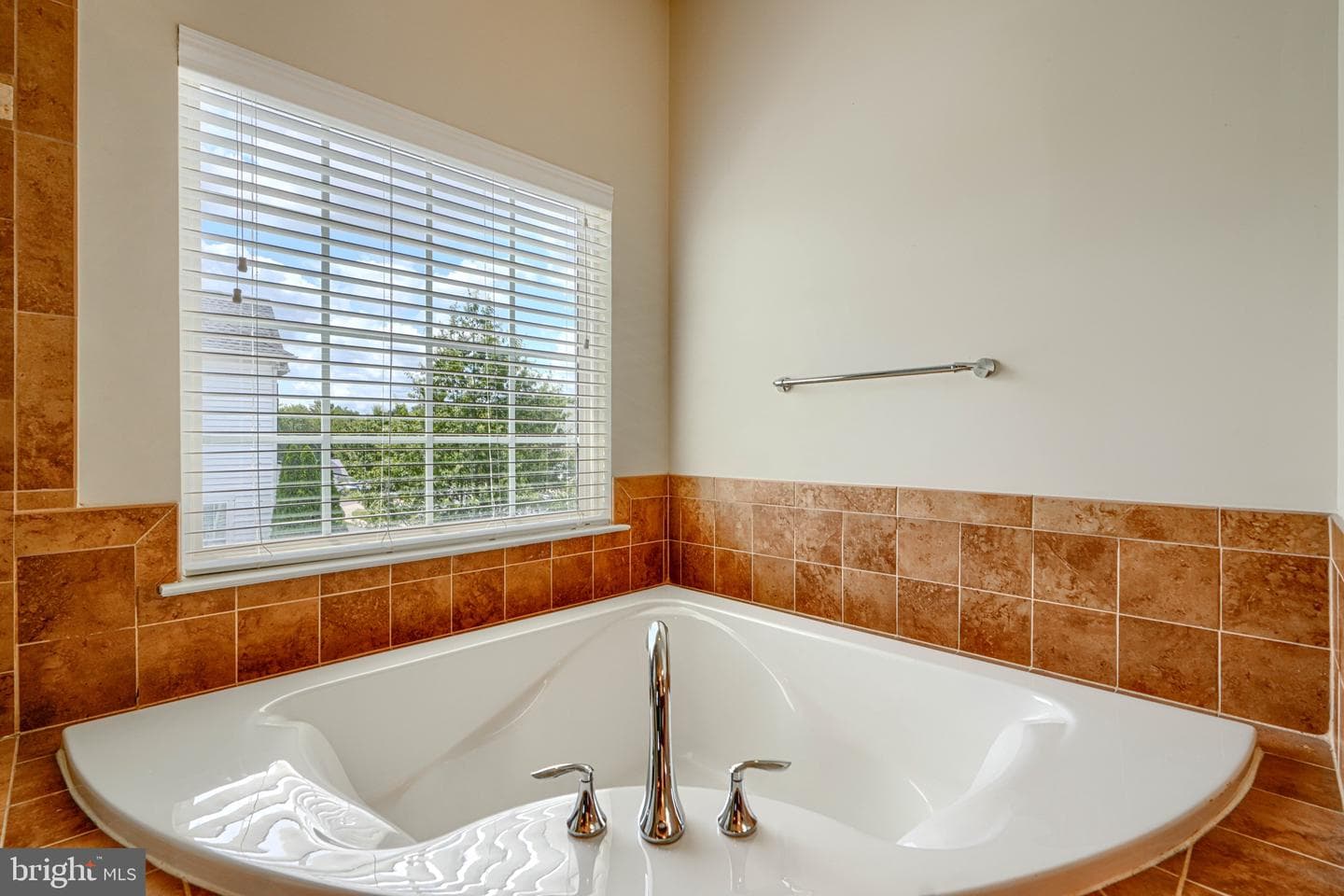 7105 Solomons Court photo 51