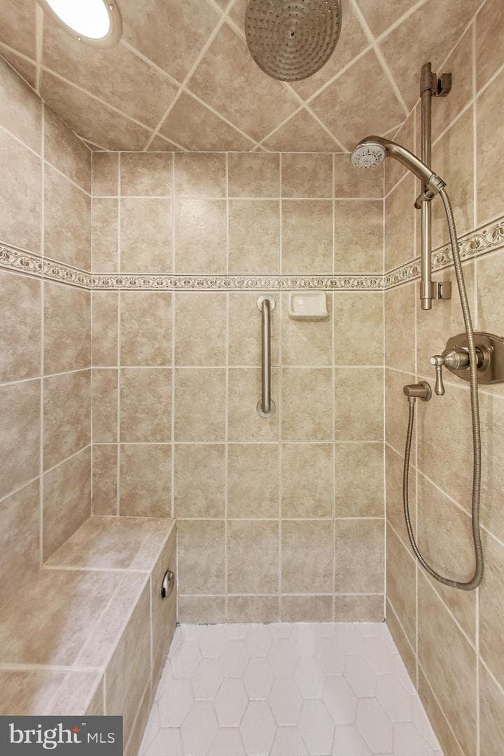 7107 Piney Woods Place photo 23