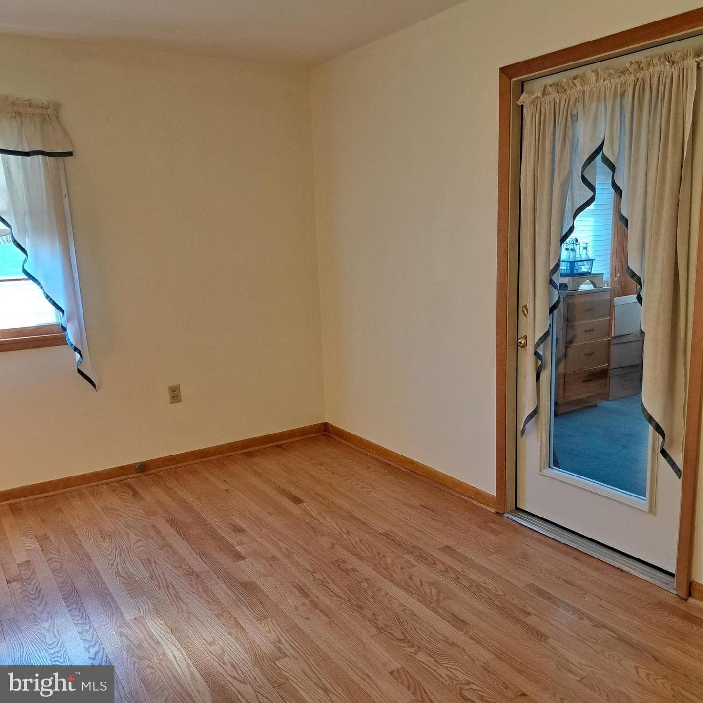 9301 Tuckerman Street photo 21