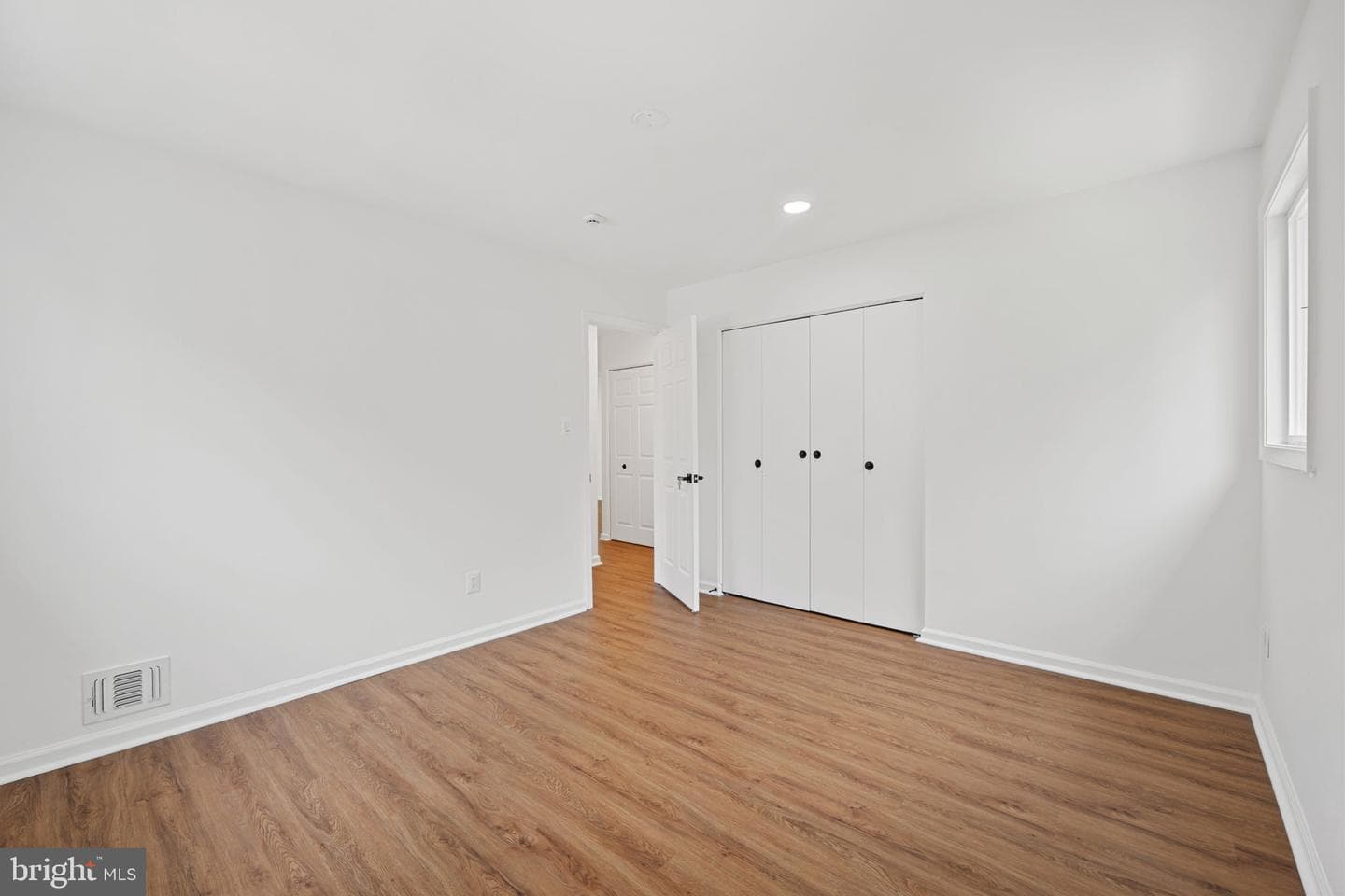 2706 Afton Street photo 16