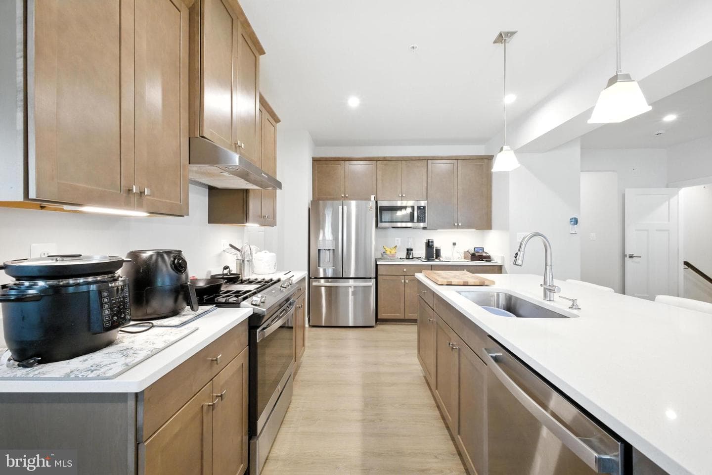 15513 Twin River Circle photo 3