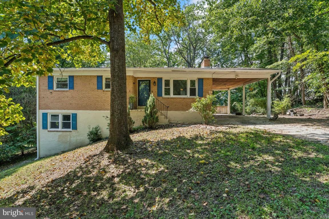 11009 McKay Road photo 1