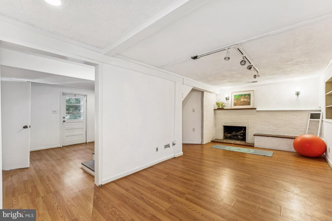 11009 McKay Road photo 21