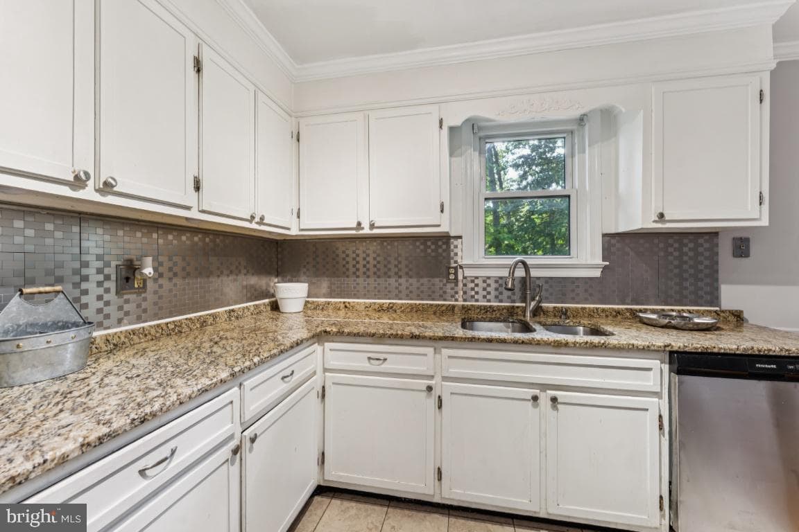 11009 McKay Road photo 9