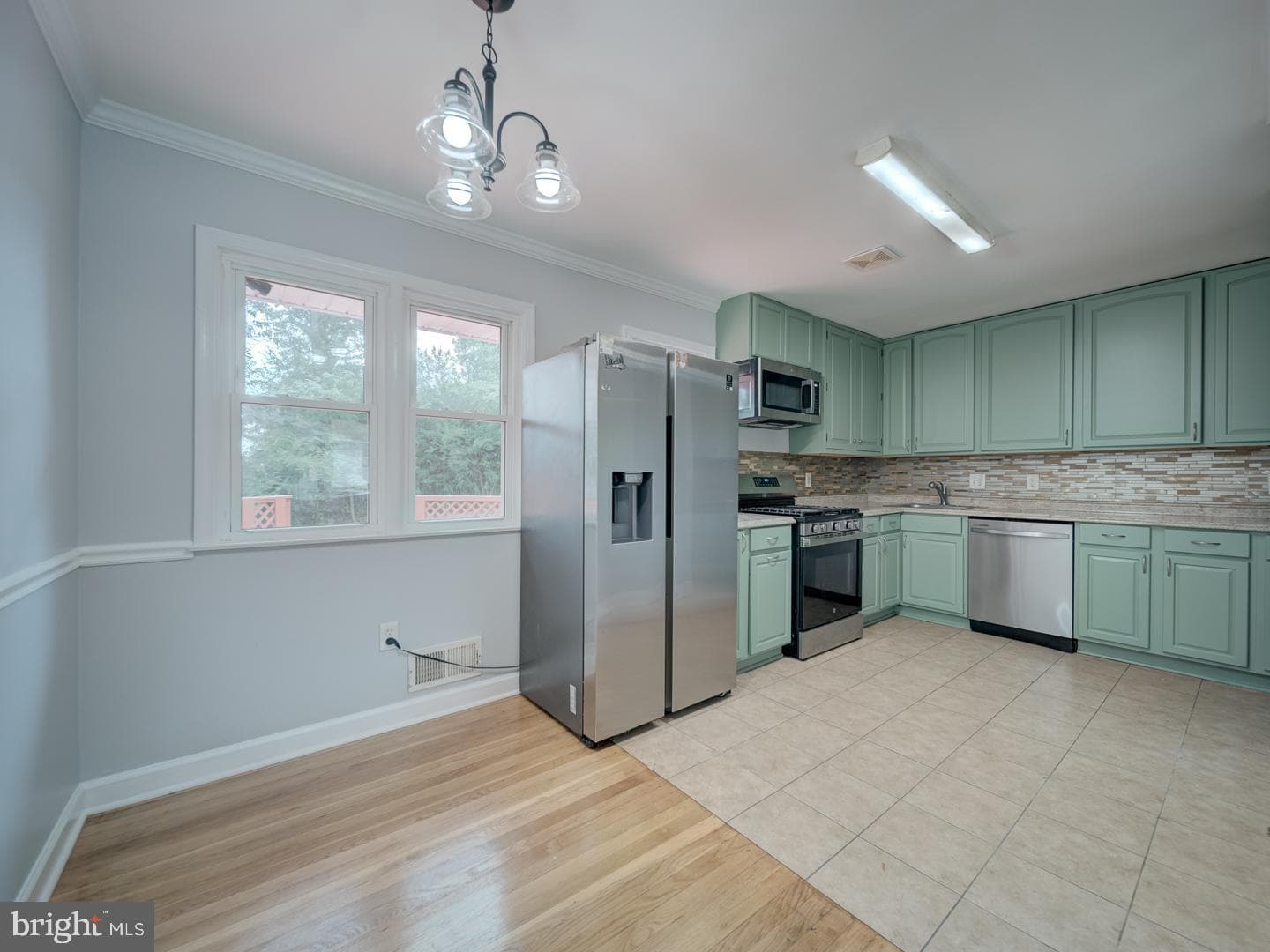 9517 51st Avenue photo 24