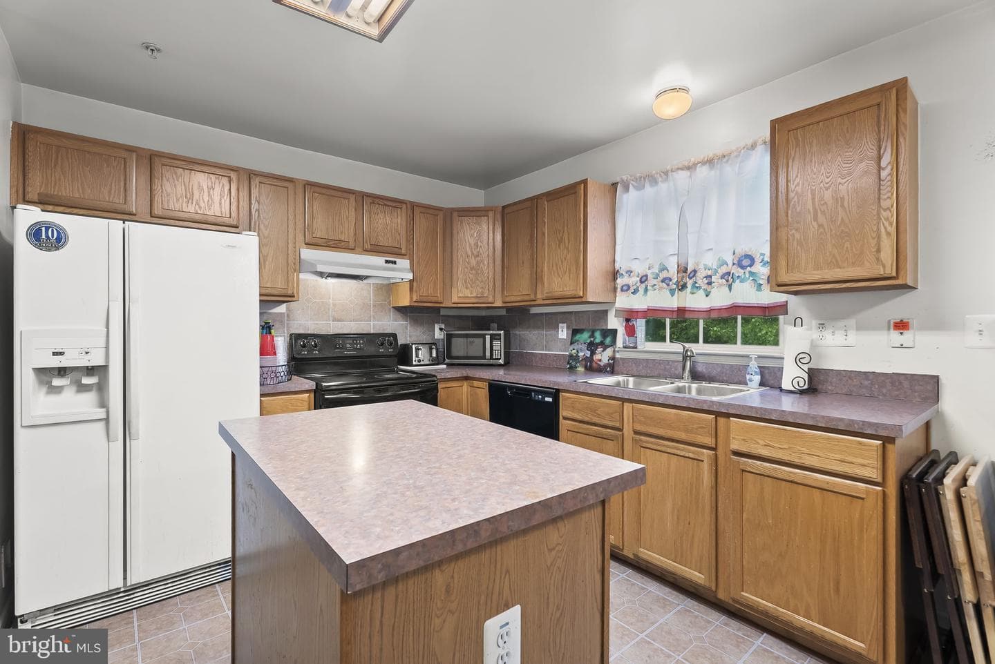 9912 Graystone Drive photo 12
