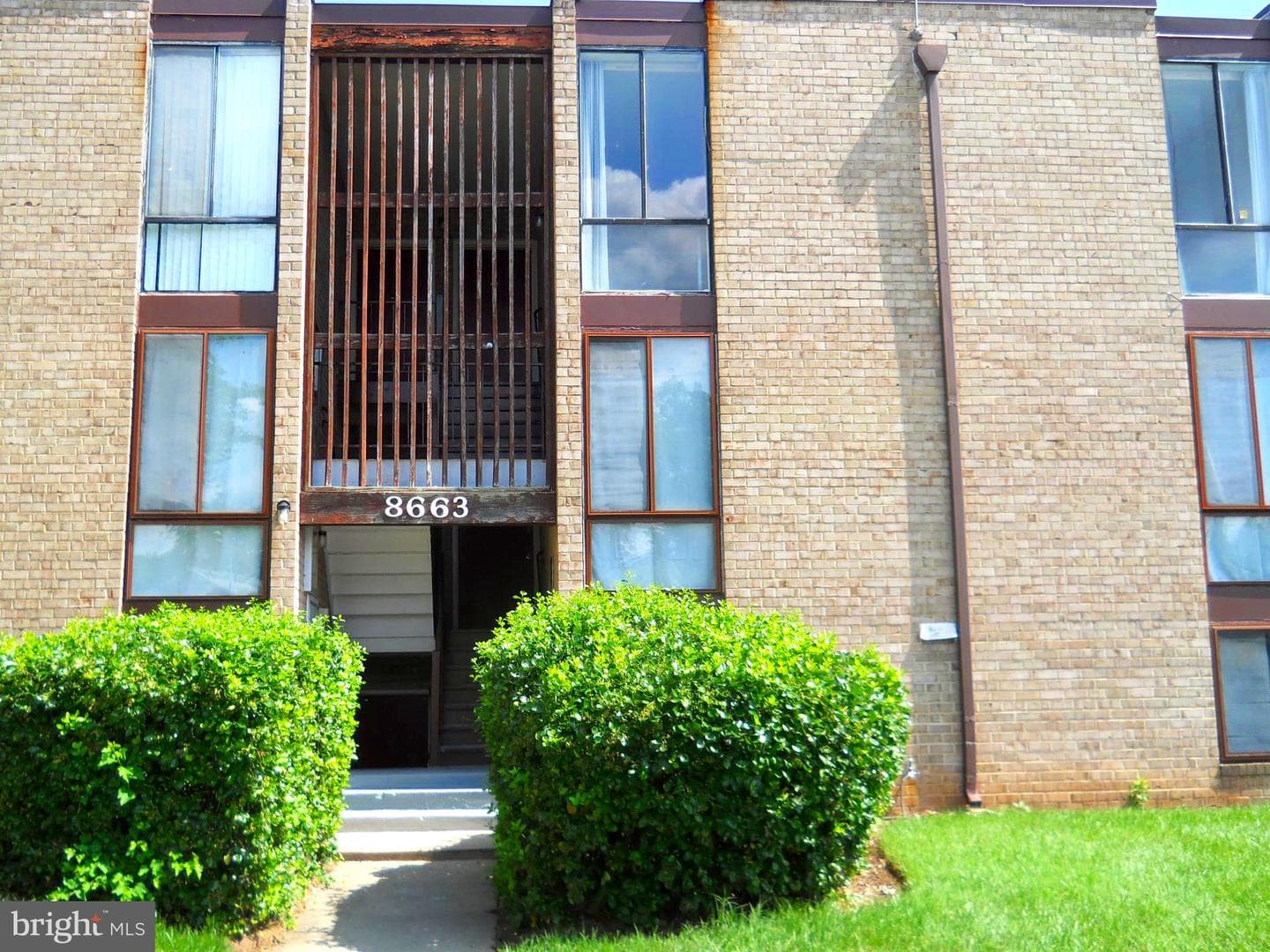 8663 Greenbelt Road #202 photo 2