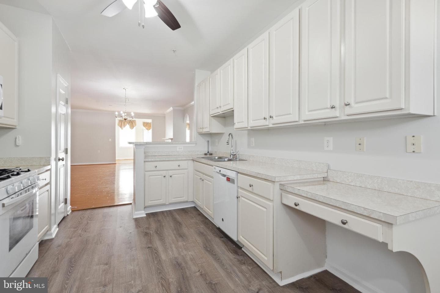 13103 Christie Place photo 10