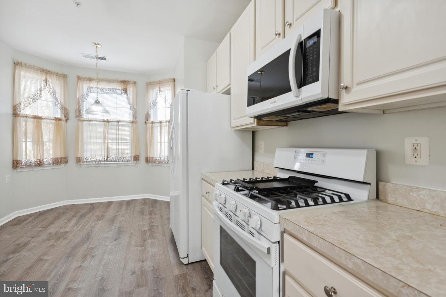 13103 Christie Place photo 9