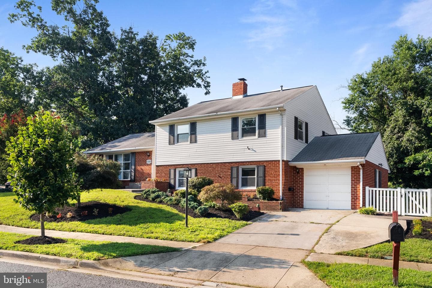 11200 Lochton Street photo 2