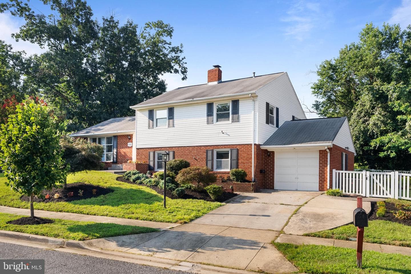 11200 Lochton Street photo 41